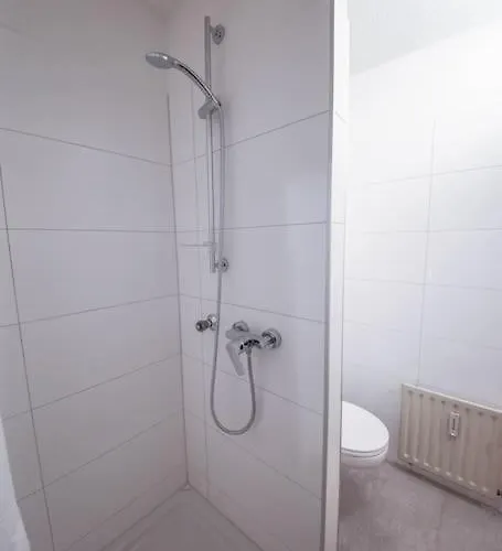 Wohnen Auf Zeit In Der Koelner Suedstadt Colónia